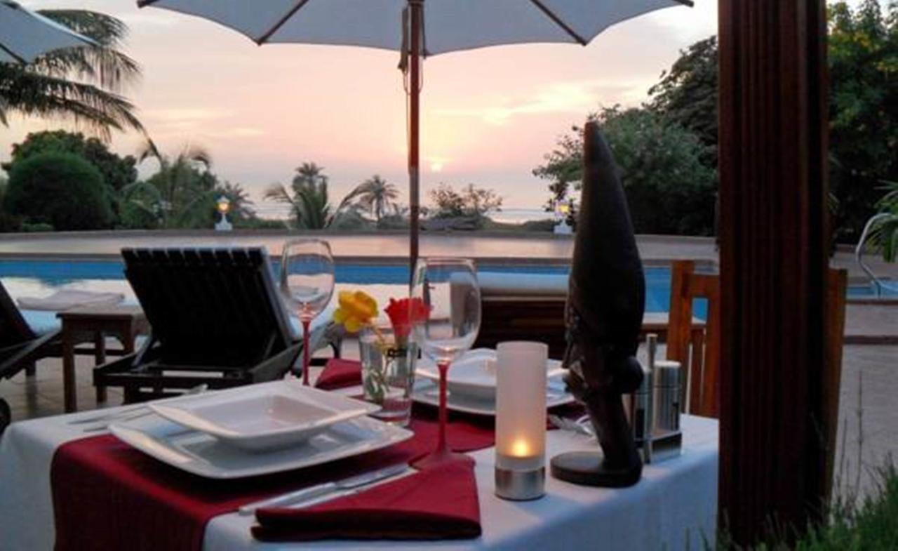 White Horse Residence Tanji Luaran gambar