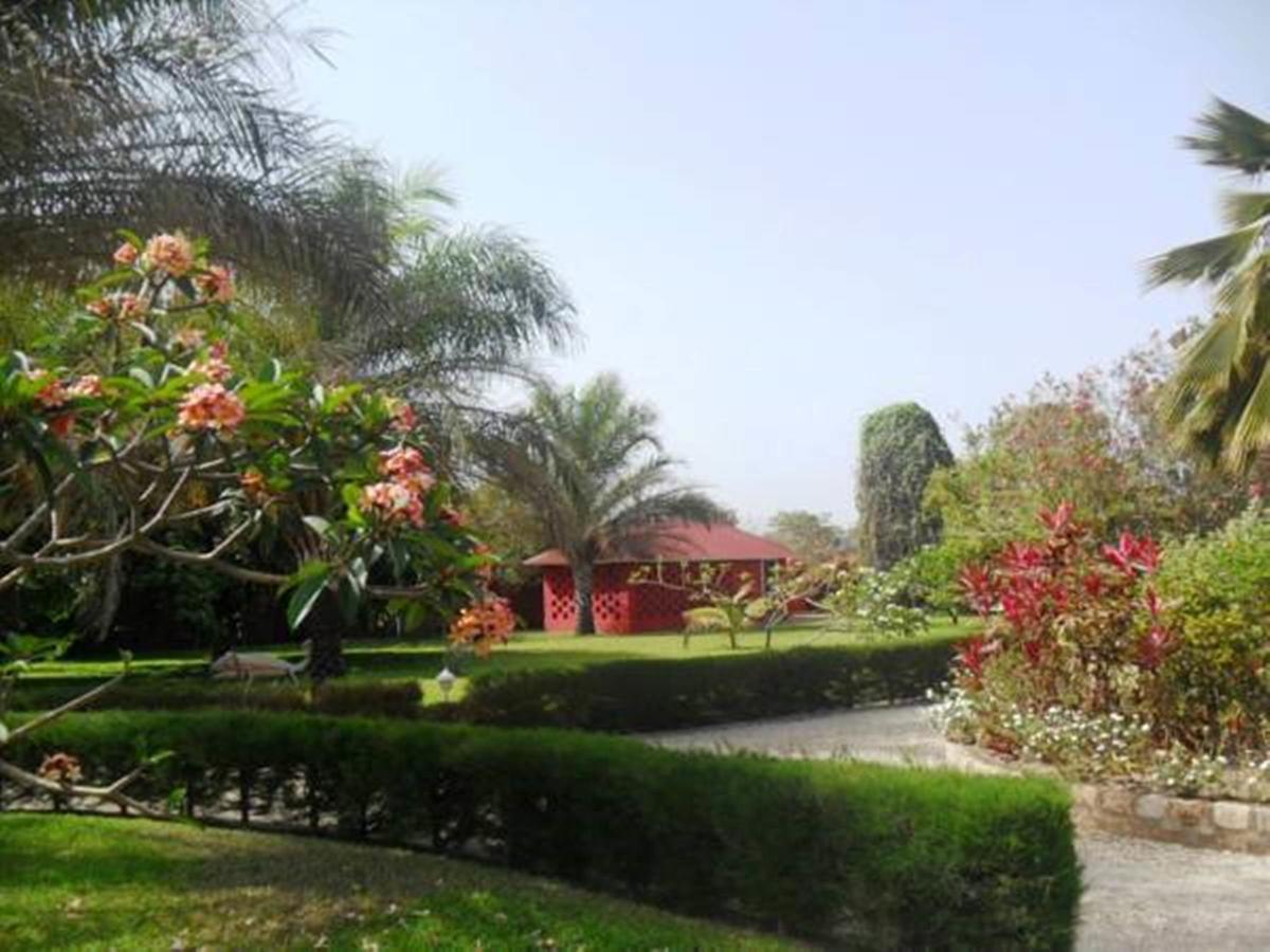 White Horse Residence Tanji Luaran gambar