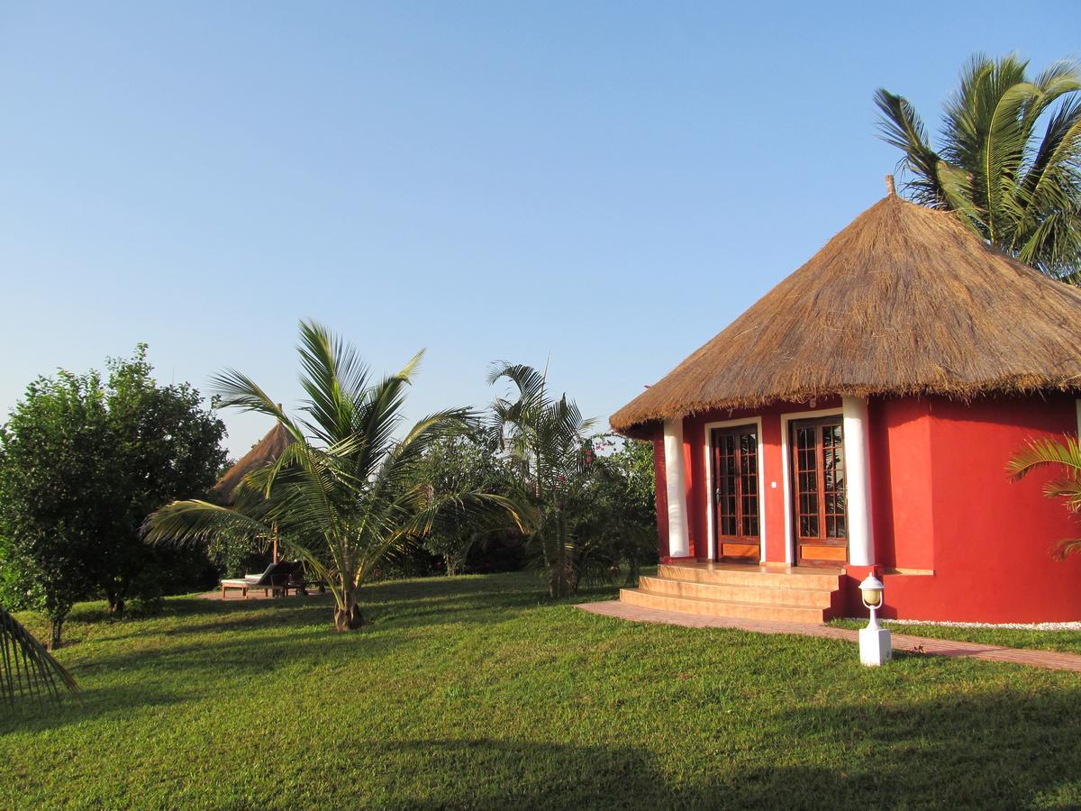 White Horse Residence Tanji Luaran gambar