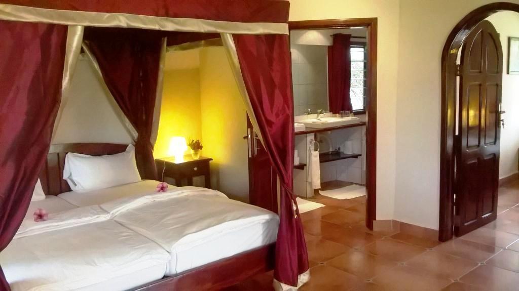 White Horse Residence Tanji Luaran gambar